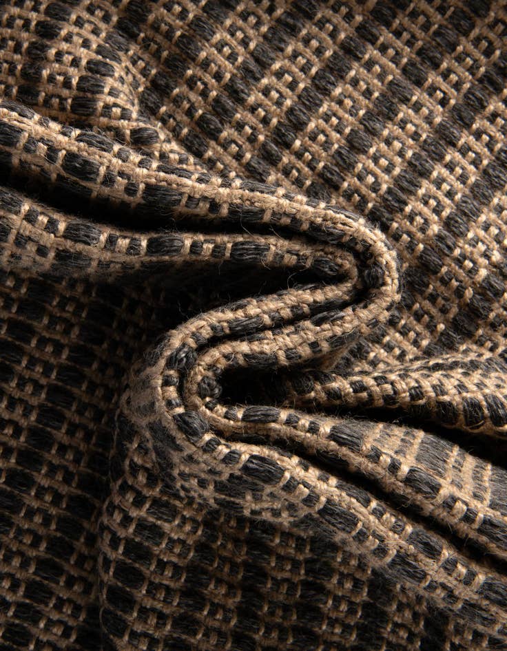 Detail image of  7' 10 x 7' 10 Cottage Farm Square Rug