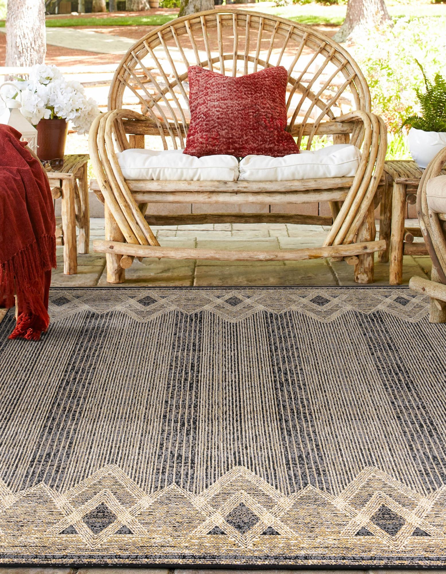 Charcoal 10' x 10' Modern Indoor / Outdoor Square Rug | Rugs.com