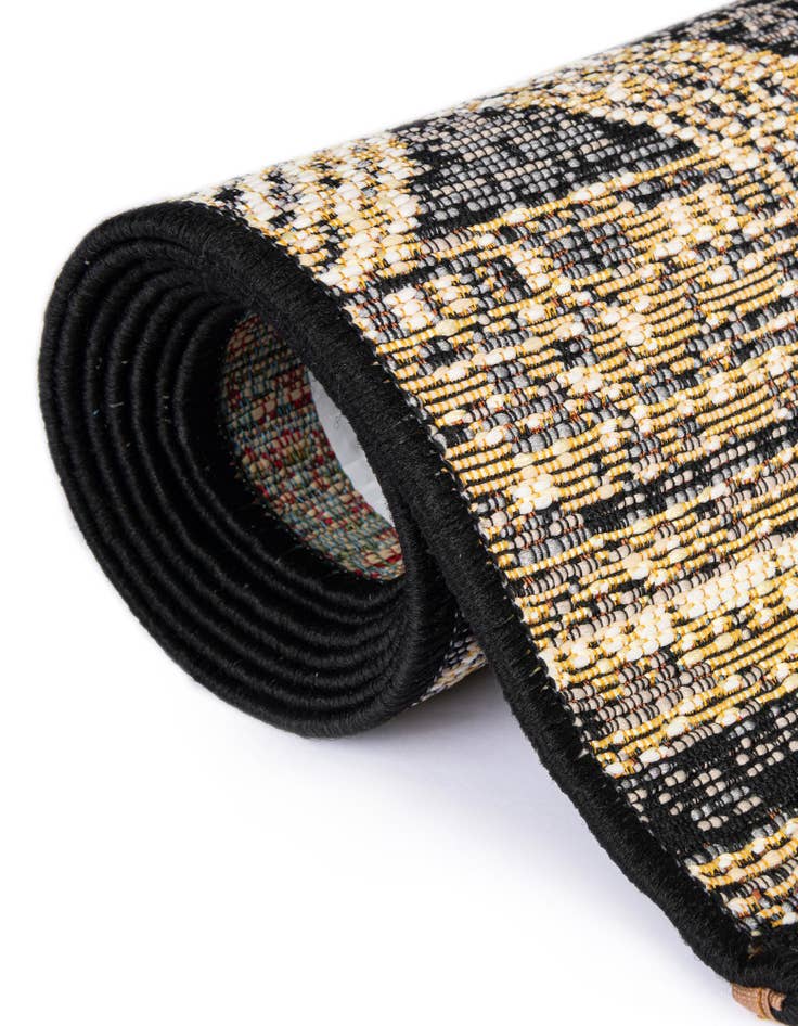 Detail image of  7' 10 x 7' 10  Washable Modern Indoor / Outdoor Square Rug