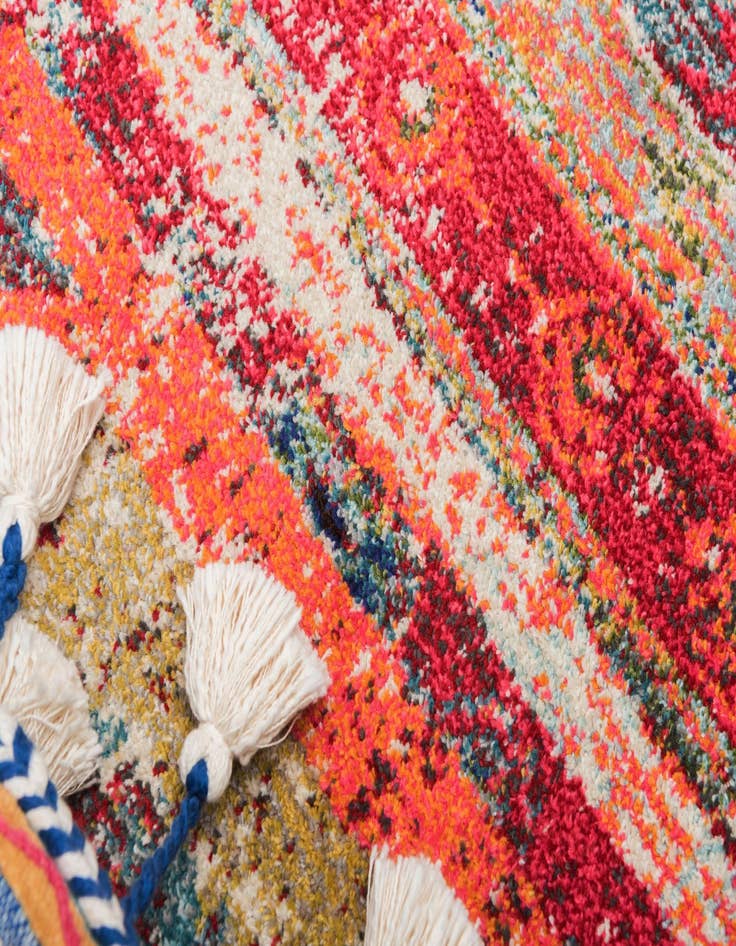 Detail image of  10' 6 x 16' 5  Washable Mesa Rug