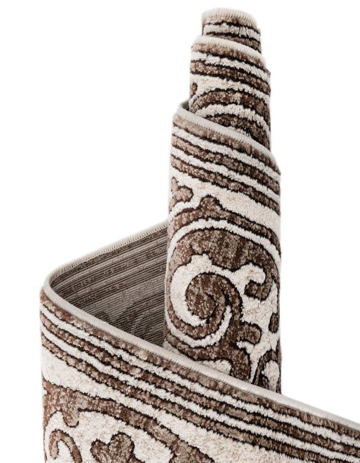 Detail image of  7' x 10' Hermitage Oval Rug