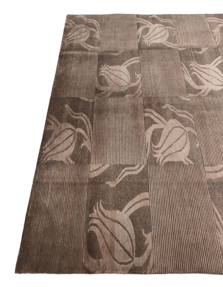 Detail image of  6' 9 x 10' 2  Hand Knotted Darya Wool Rug