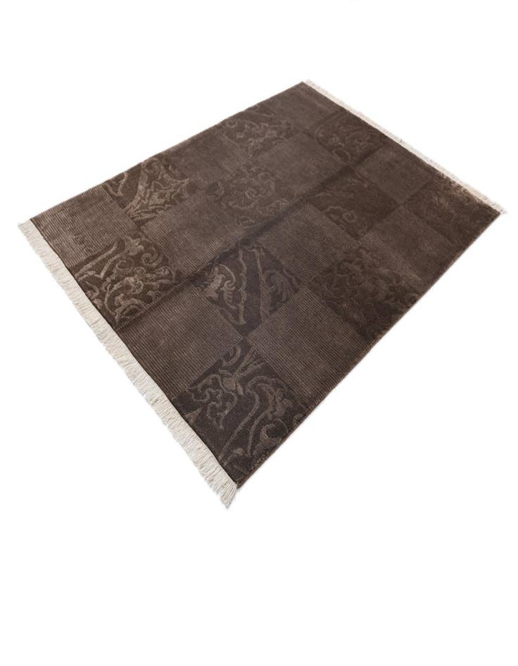 Detail image of  4' 11 x 6' 8  Hand Knotted Darya Wool Rug