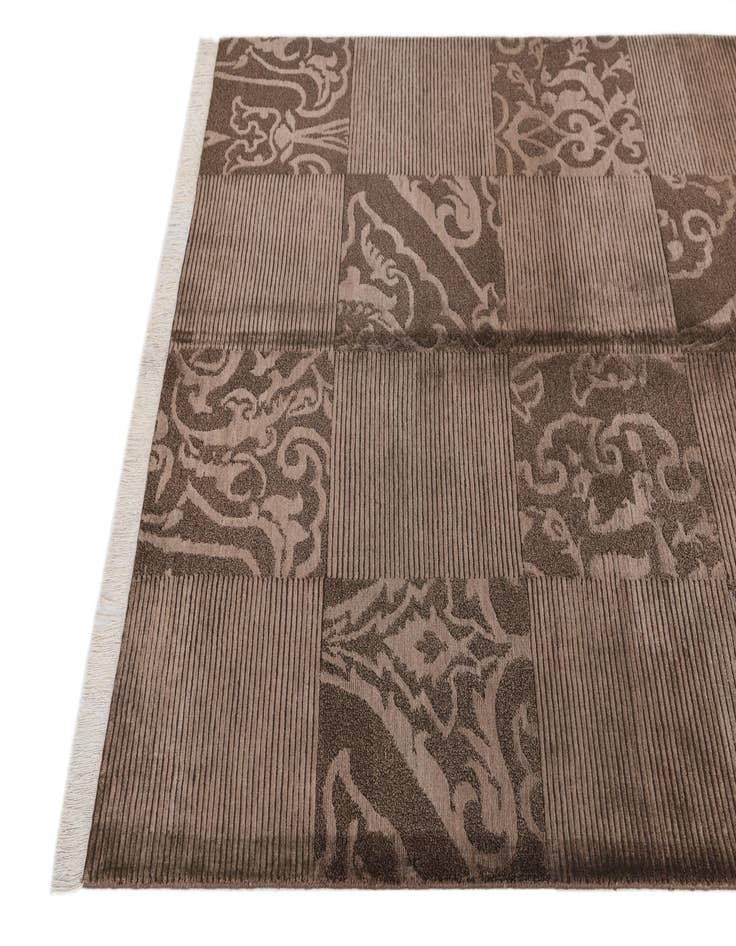 Detail image of  4' 11 x 6' 8  Hand Knotted Darya Wool Rug