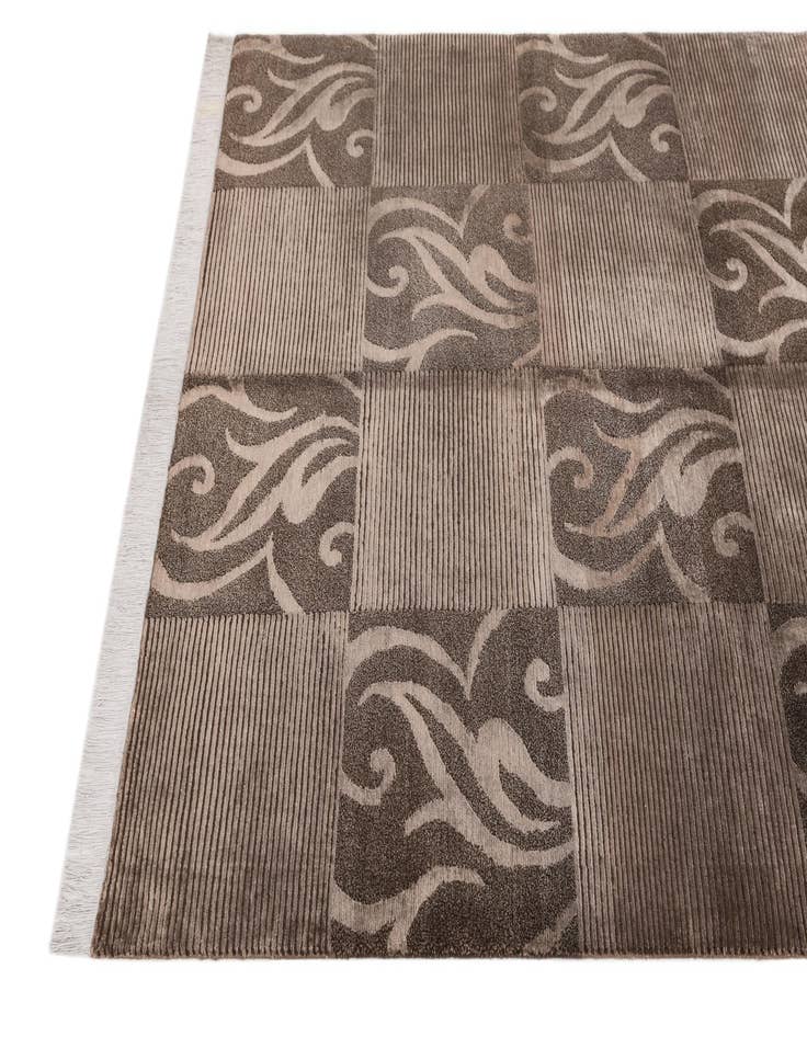 Detail image of  5' 1 x 6' 7  Hand Knotted Darya Wool Rug