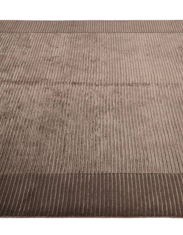 Detail image of  4' 11 x 6' 7  Hand Knotted Darya Wool Rug