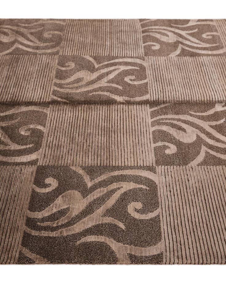 Detail image of  4' 11 x 6' 7  Hand Knotted Darya Wool Rug