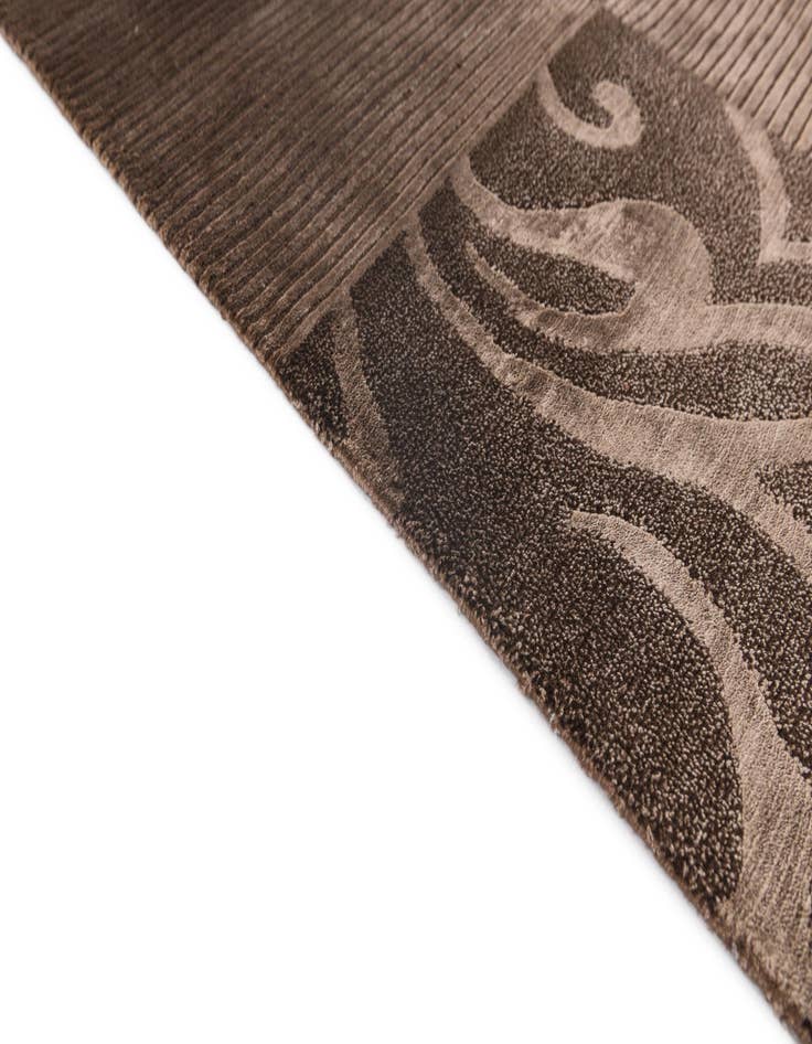 Detail image of  4' 11 x 6' 7  Hand Knotted Darya Wool Rug