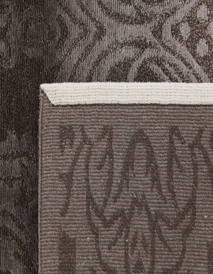 Detail image of  3' 1 x 4' 10  Hand Knotted Darya Wool Rug