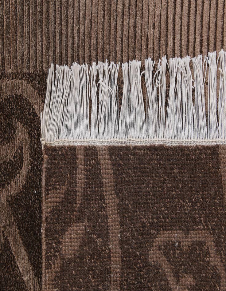 Detail image of  5' 9 x 7' 10  Hand Knotted Darya Wool Rug