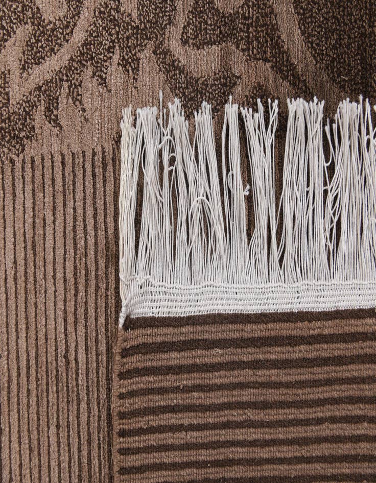 Detail image of  5' 9 x 8'  Hand Knotted Darya Wool Rug