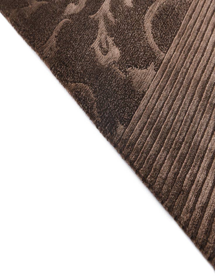 Detail image of  5' 10 x 8' 4  Hand Knotted Darya Wool Rug