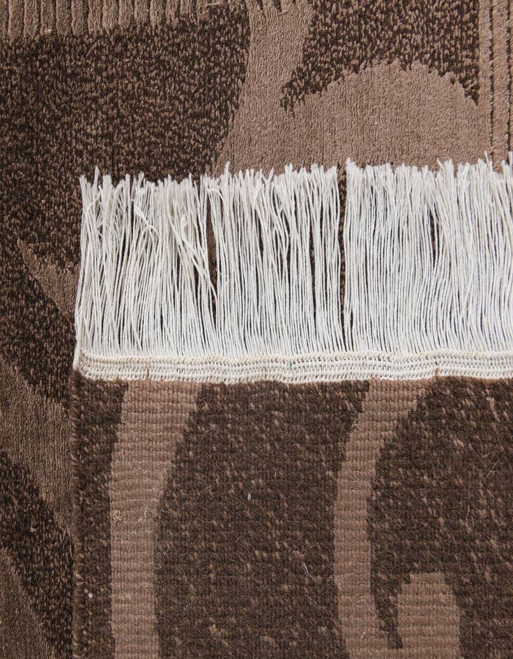 Detail image of  5' 8 x 8' 1  Hand Knotted Darya Wool Rug
