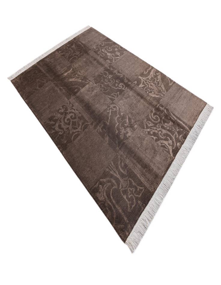 Detail image of  5' 8 x 8'  Hand Knotted Darya Wool Rug