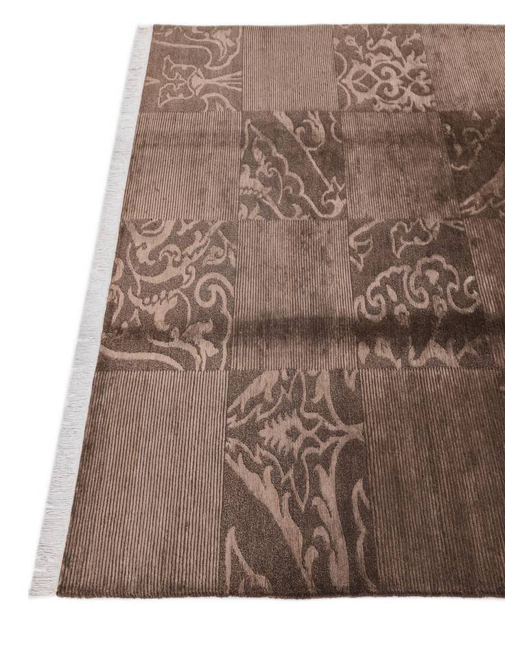 Detail image of  5' 8 x 8'  Hand Knotted Darya Wool Rug