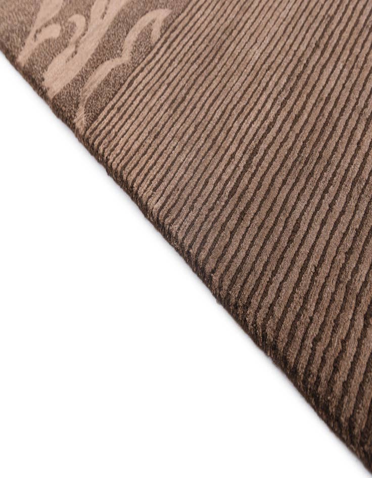 Detail image of  5' 8 x 8'  Hand Knotted Darya Wool Rug