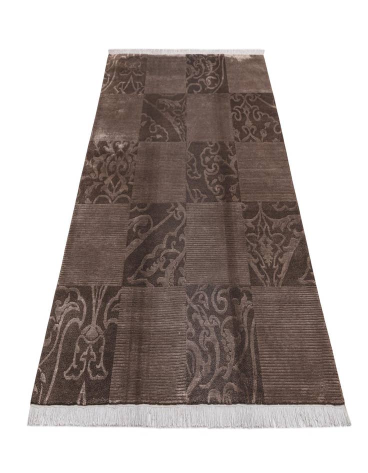 Detail image of  5' 8 x 8'  Hand Knotted Darya Wool Rug