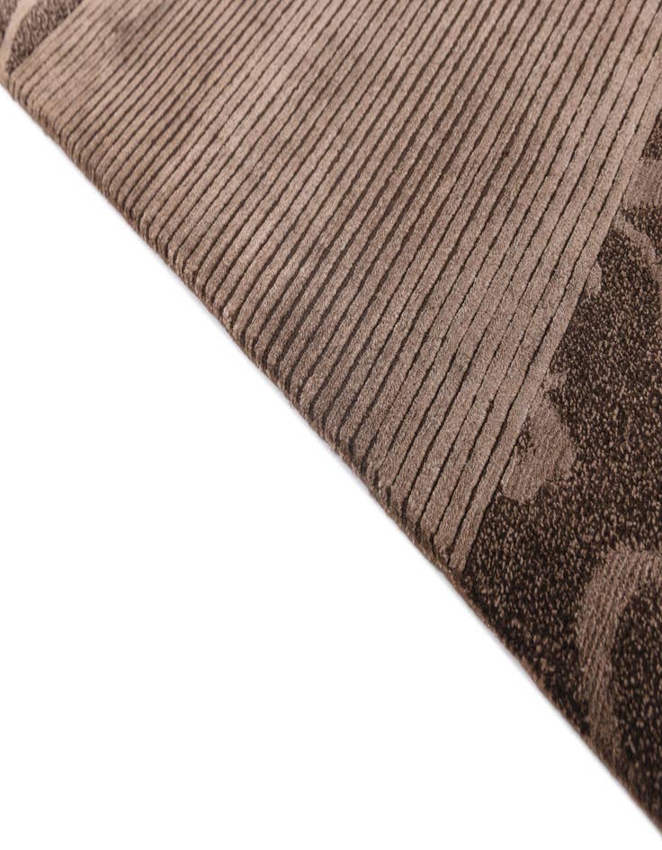 Detail image of  5' 10 x 8'  Hand Knotted Darya Wool Rug