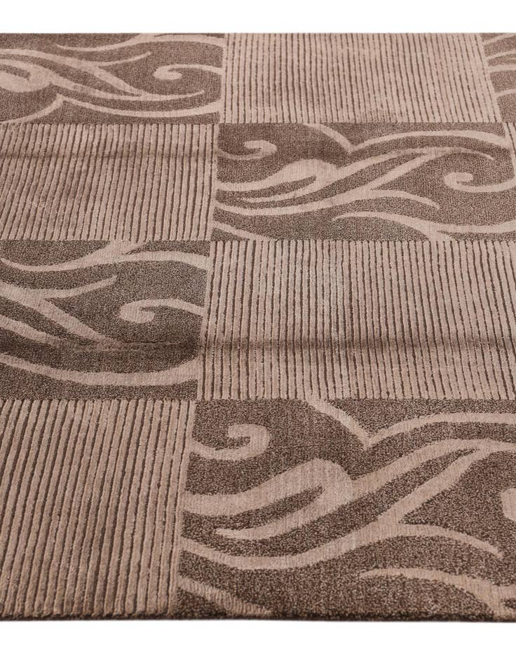 Detail image of  5' 7 x 8'  Hand Knotted Darya Wool Rug