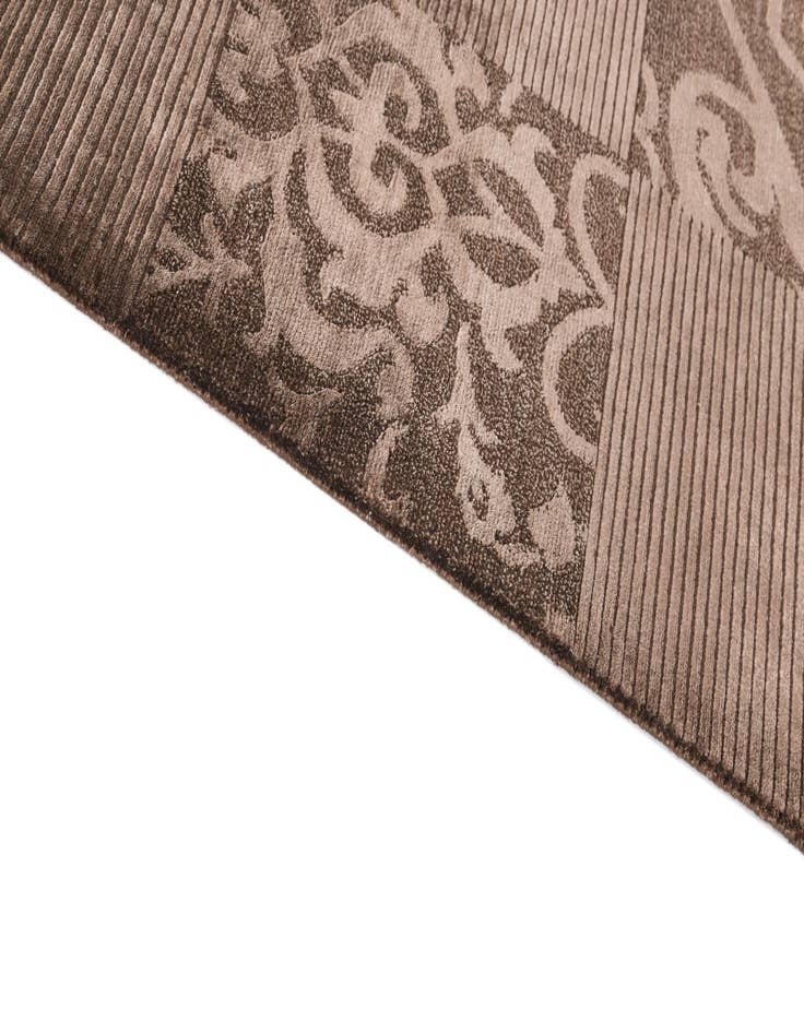 Detail image of  4' 2 x 6' 2  Hand Knotted Darya Wool Rug