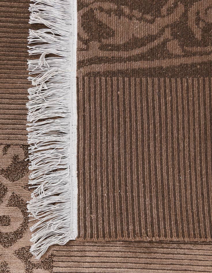Detail image of  4' 2 x 6' 2  Hand Knotted Darya Wool Rug