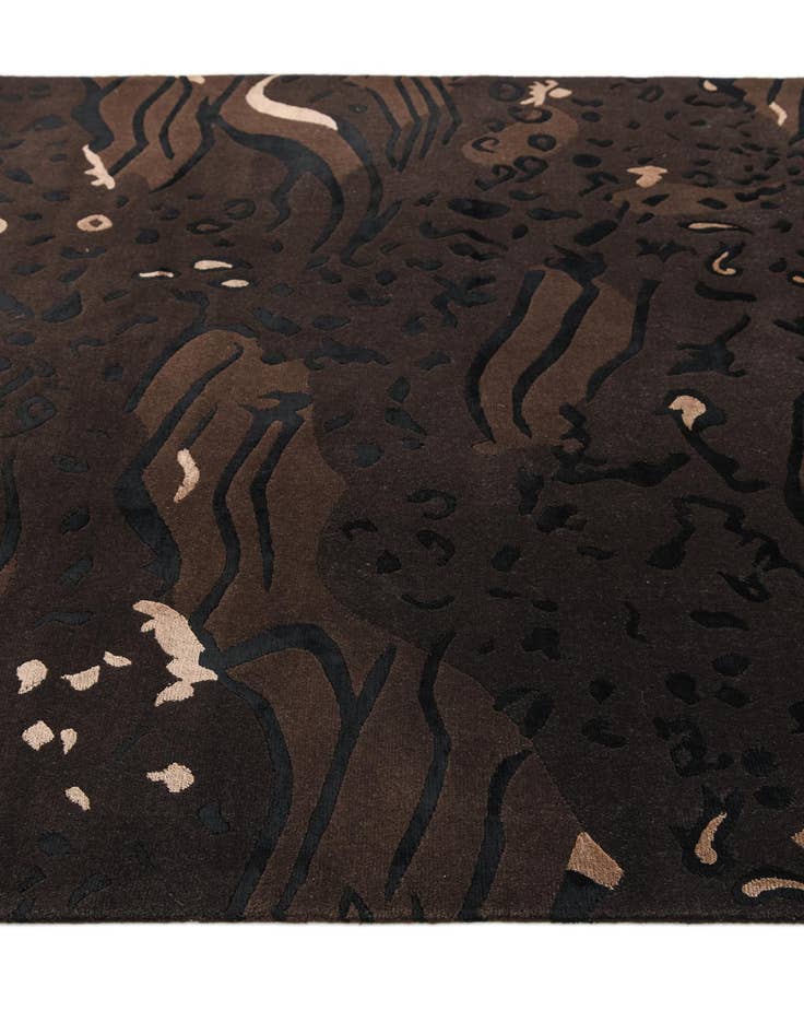 Detail image of  5' 7 x 8'  Hand Knotted Darya Wool Rug