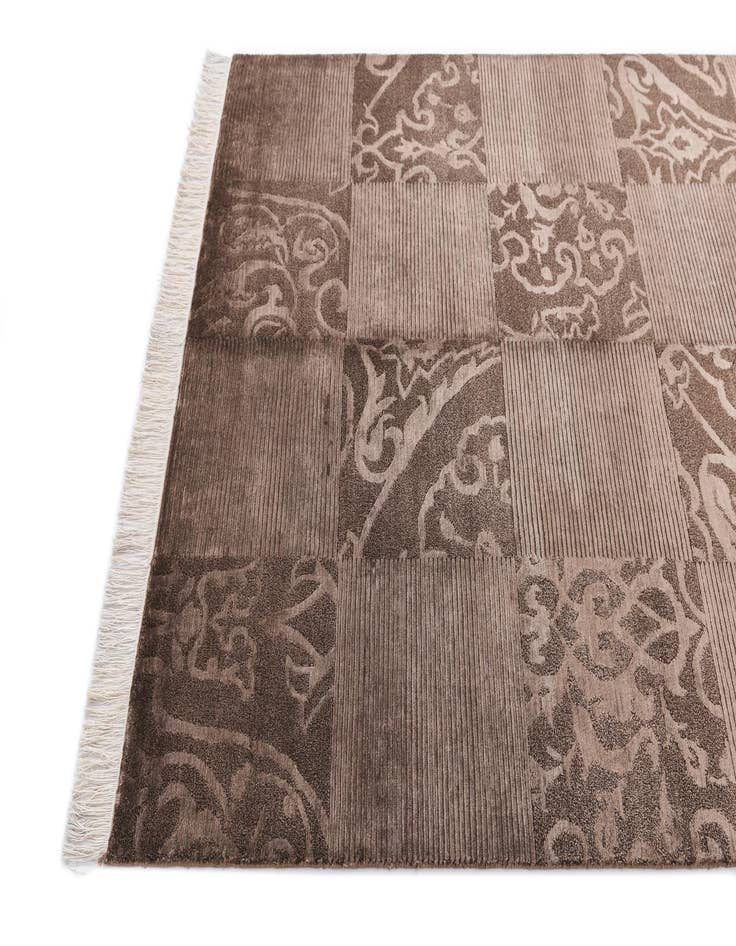 Detail image of  4' 11 x 6' 7  Hand Knotted Darya Wool Rug