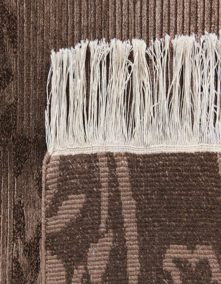 Detail image of  4' 11 x 6' 7  Hand Knotted Darya Wool Rug