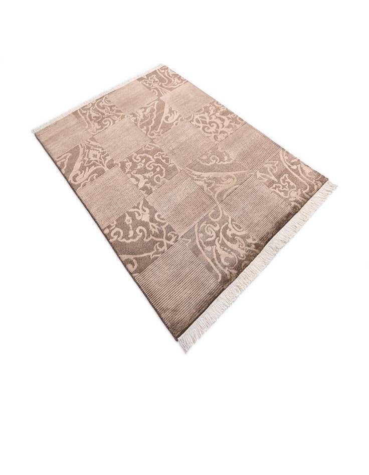 Detail image of  4' 10 x 6' 9  Hand Knotted Darya Wool Rug