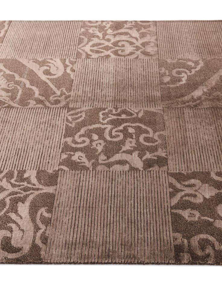 Detail image of  4' 10 x 6' 9  Hand Knotted Darya Wool Rug