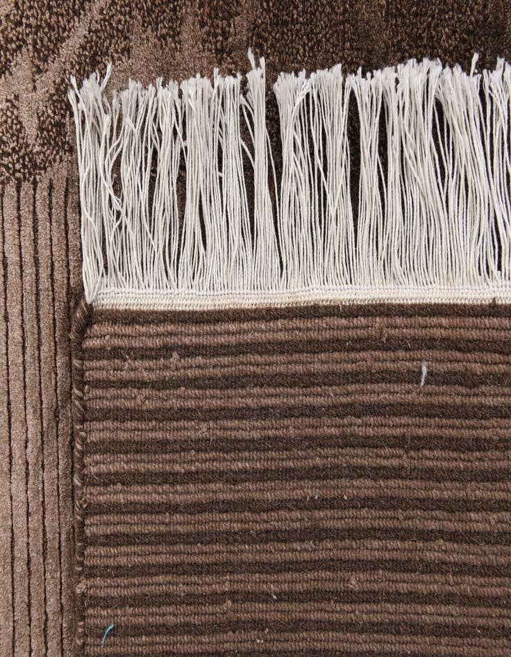 Detail image of  4' 10 x 6' 9  Hand Knotted Darya Wool Rug