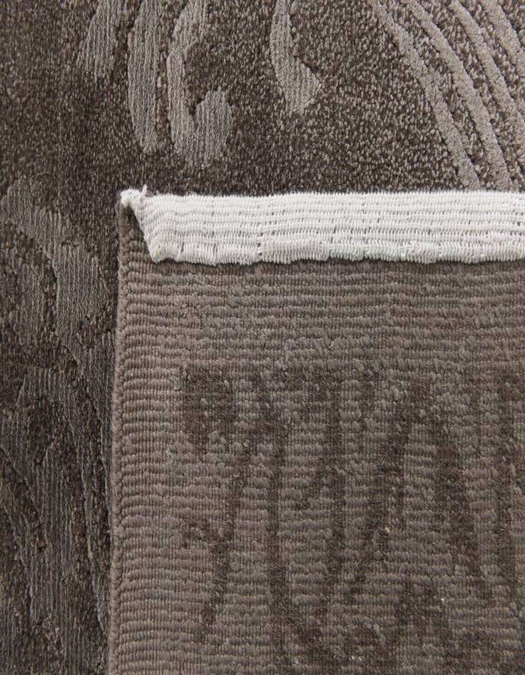 Detail image of  6' 9 x 10'  Hand Knotted Darya Wool Rug