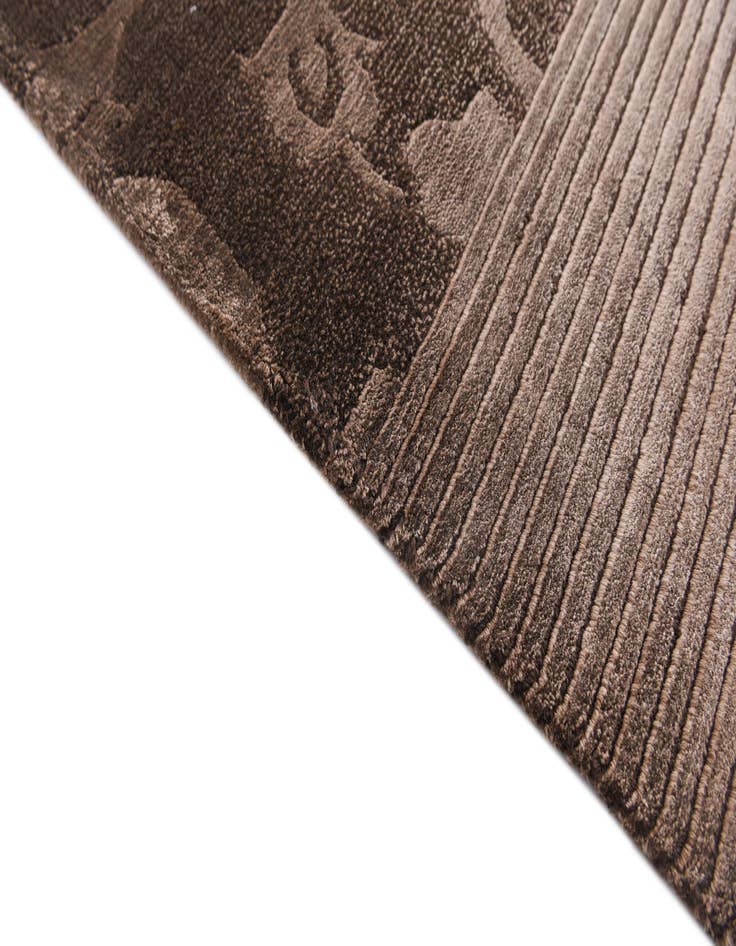 Detail image of  8' 4 x 11' 10  Hand Knotted Darya Wool Rug