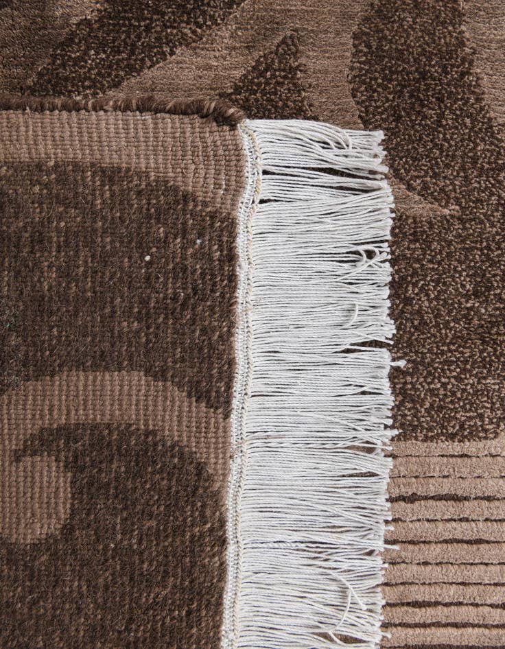 Detail image of  5' 7 x 7' 9  Hand Knotted Darya Wool Rug