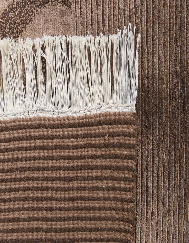 Detail image of  5' 8 x 7' 11  Hand Knotted Darya Wool Rug