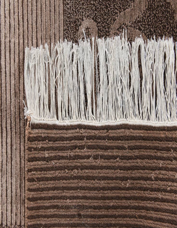 Detail image of  5' 9 x 8'  Hand Knotted Darya Wool Rug