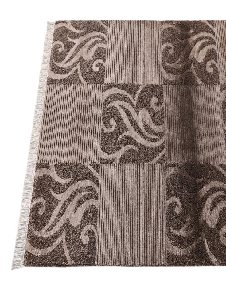 Detail image of  2' 8 x 5' 6  Hand Knotted Darya Wool Rug