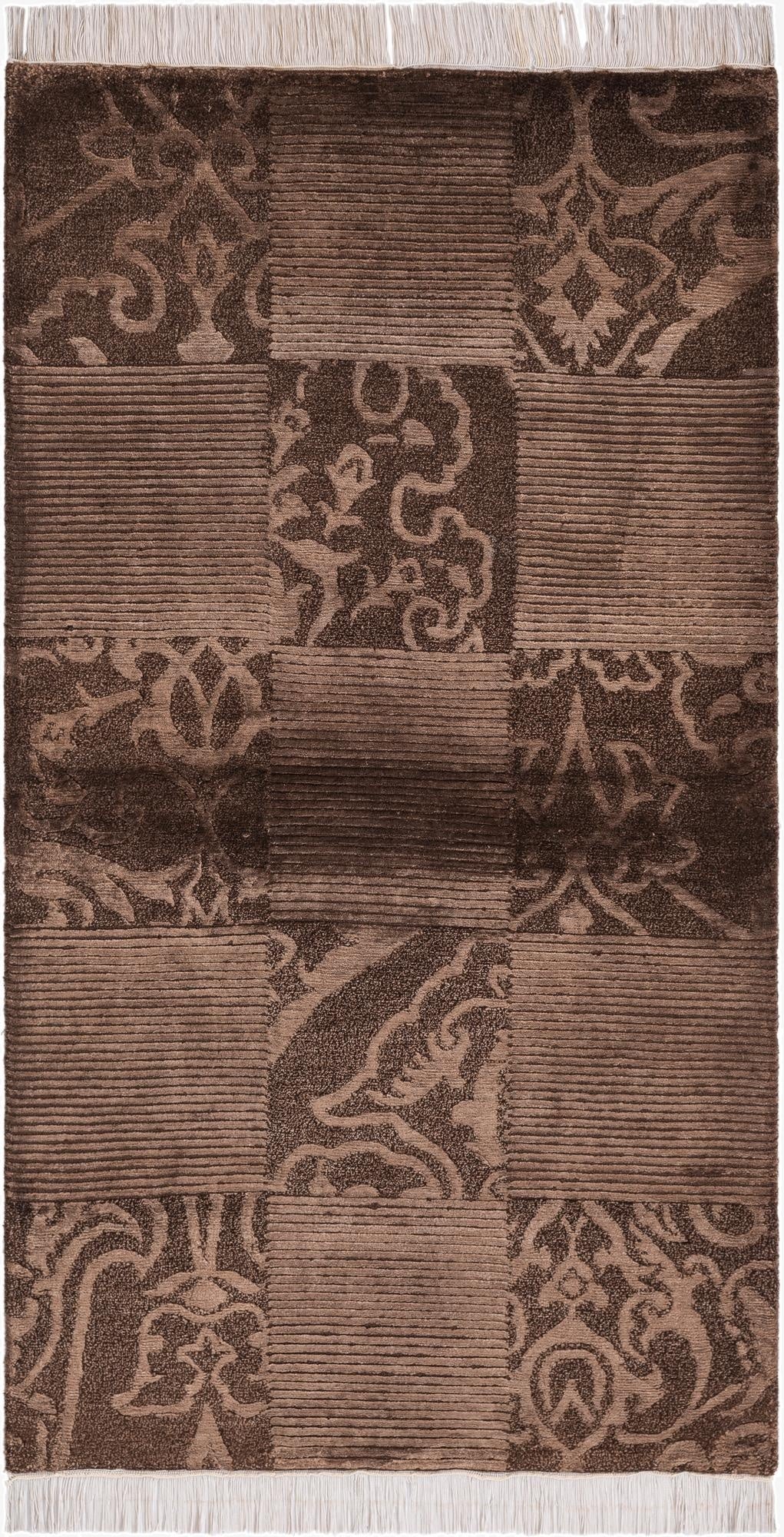  2' 9 x 5'  Hand Knotted Darya Wool Rug