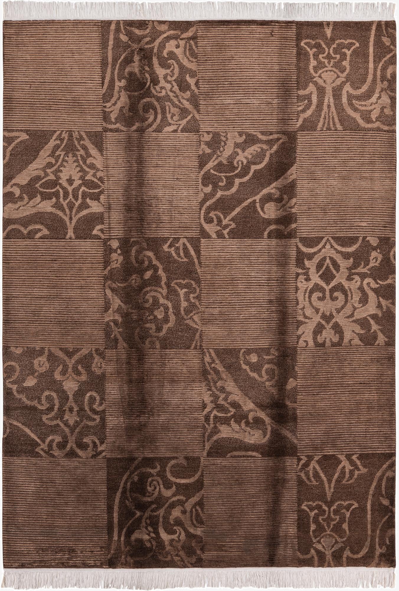  5' 9 x 8'  Hand Knotted Darya Wool Rug