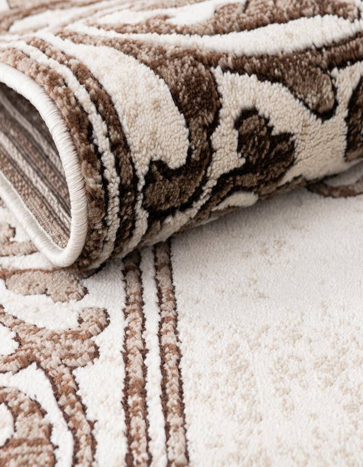 Detail image of  7' x 10' Hermitage Rug