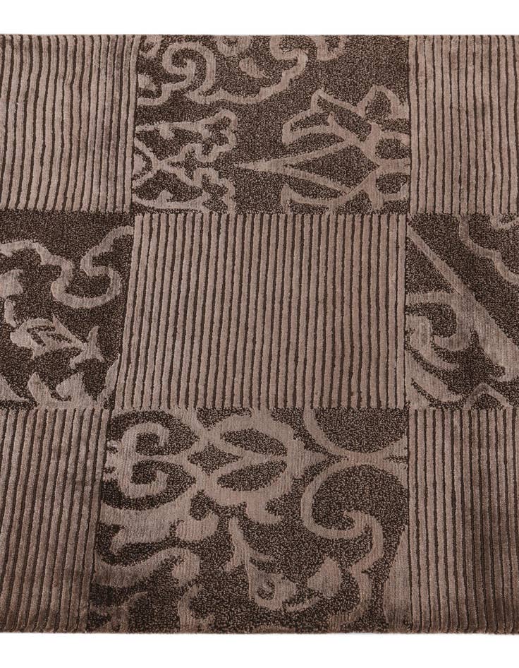 Detail image of  2' 9 x 6' 7  Hand Knotted Darya Wool Runner Rug