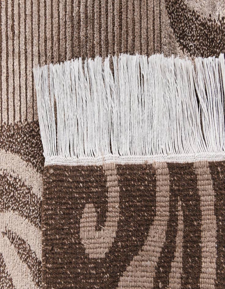 Detail image of  2' 9 x 9' 6  Hand Knotted Darya Wool Runner Rug