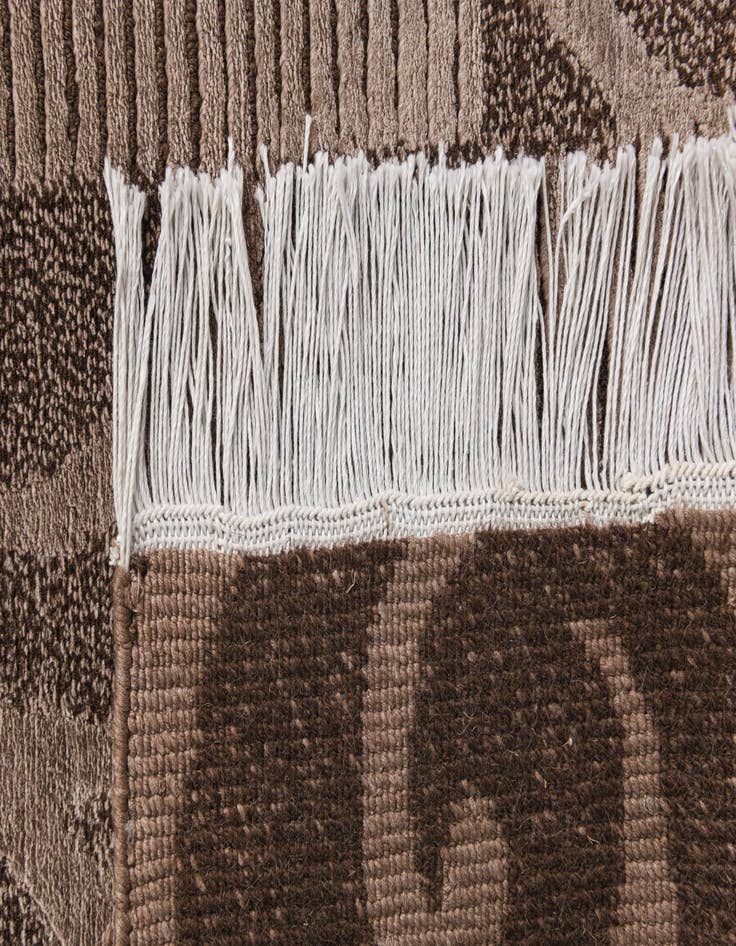 Detail image of  2' 7 x 10' 3  Hand Knotted Darya Wool Runner Rug