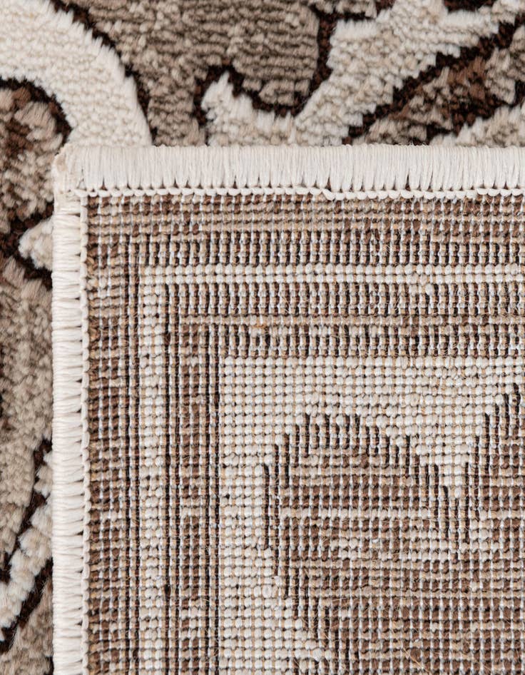 Detail image of  2' x 7' Hermitage Runner Rug