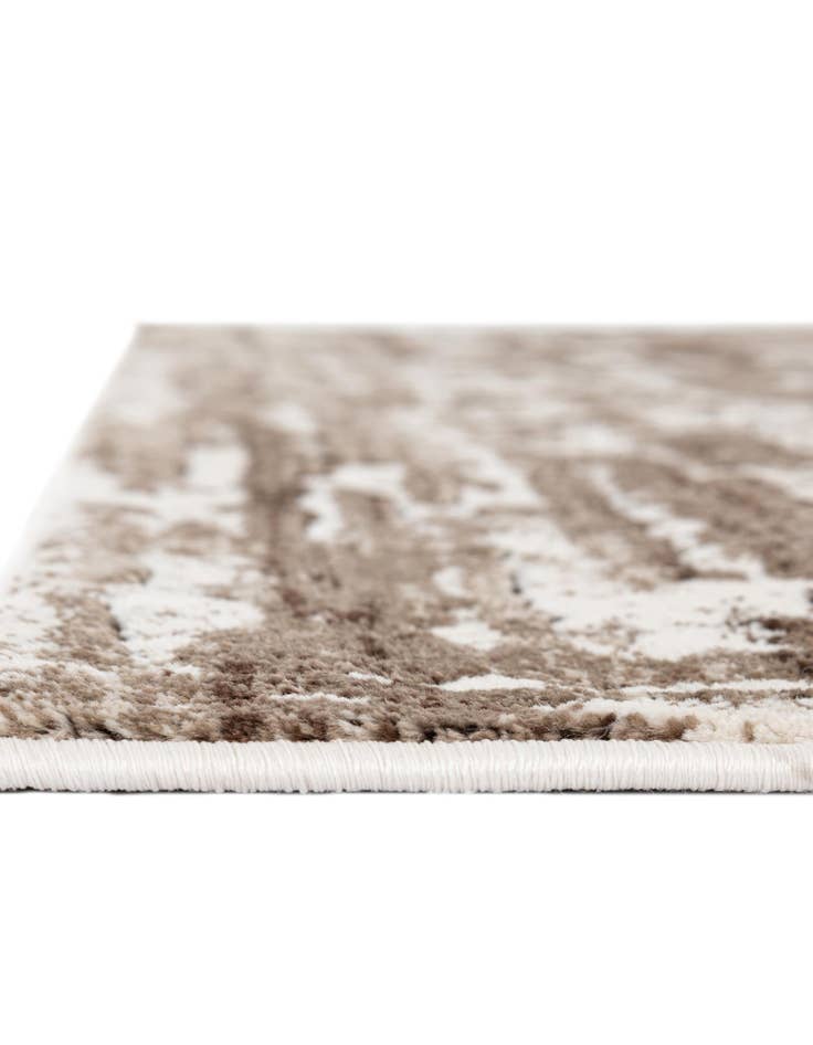 Detail image of  2' x 6' Hermitage Runner Rug