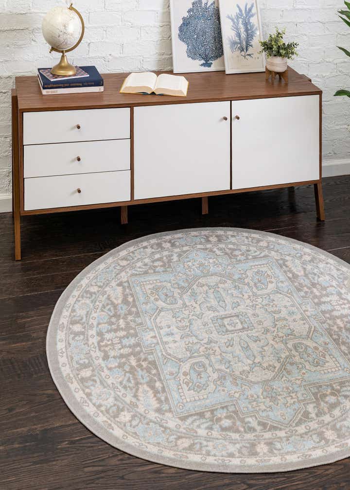 Cloud Gray 7' x 7' Whitney Round Rug | Rugs.com