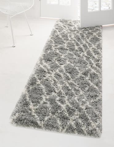  2' 7 x 10' Soft Touch Shag Runner Rug