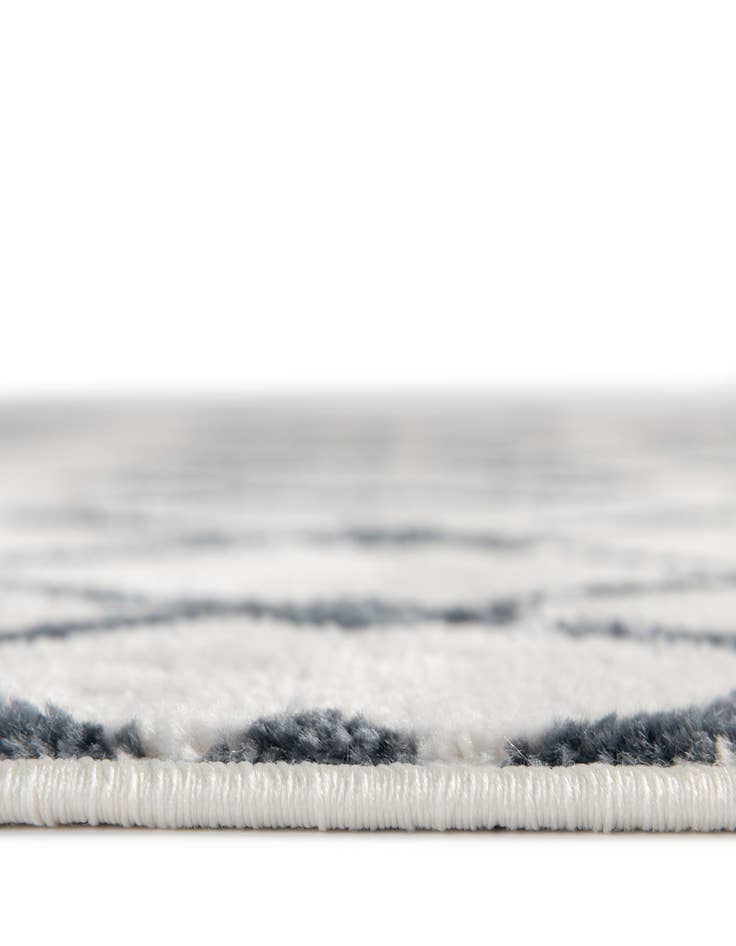 Detail image of  4' x 6' Bohemian Trellis Oval Rug