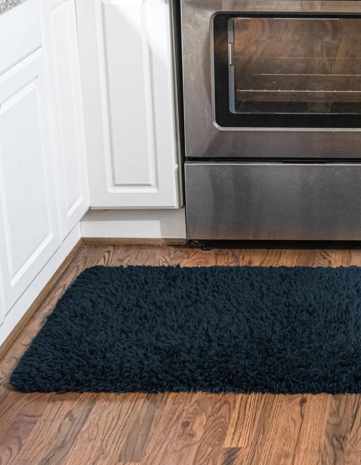 Detail image of  2' x 6' 5 Infinity Shag Runner Rug