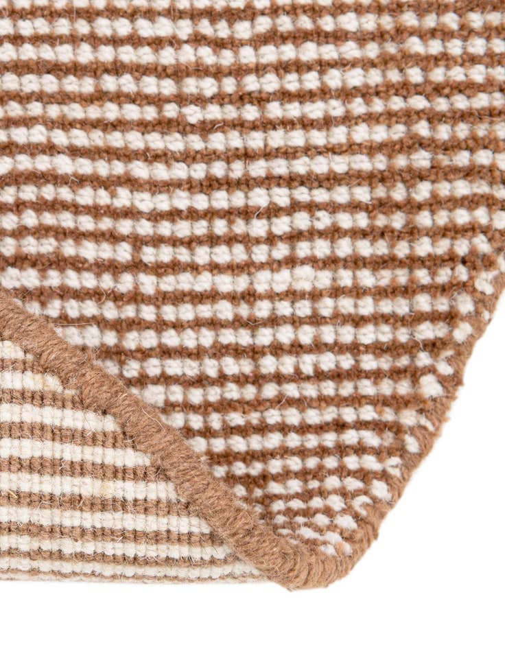 Detail image of  5' 1 x 5' 1  Hand Woven Jill Zarin English Manor Wool Round Rug